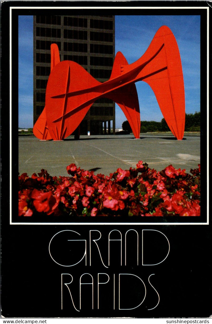 Michigan Grand Rapids Downtown "La Grande Vitesse" Sculpture By Alexander Calder - Grand Rapids