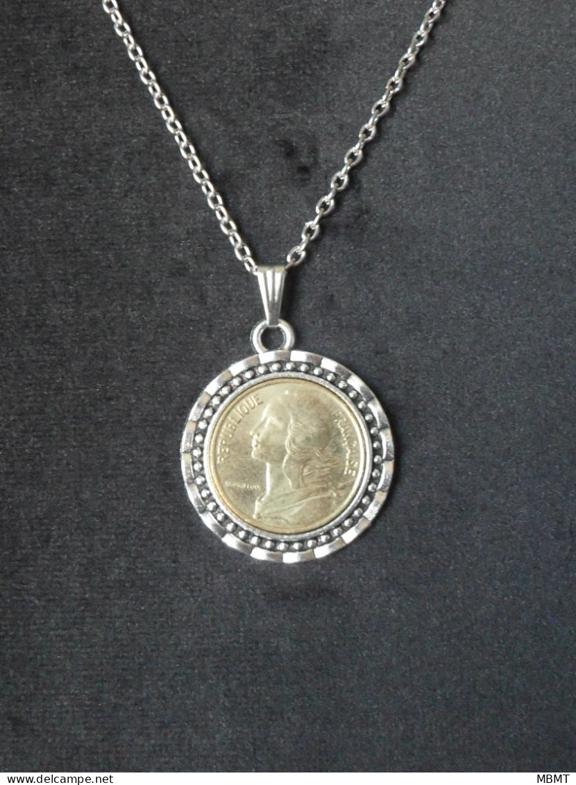 Colliers 10 Centimes Marianne - Bijoux Avec Ancienne Monnaie Française - Necklaces/Chains