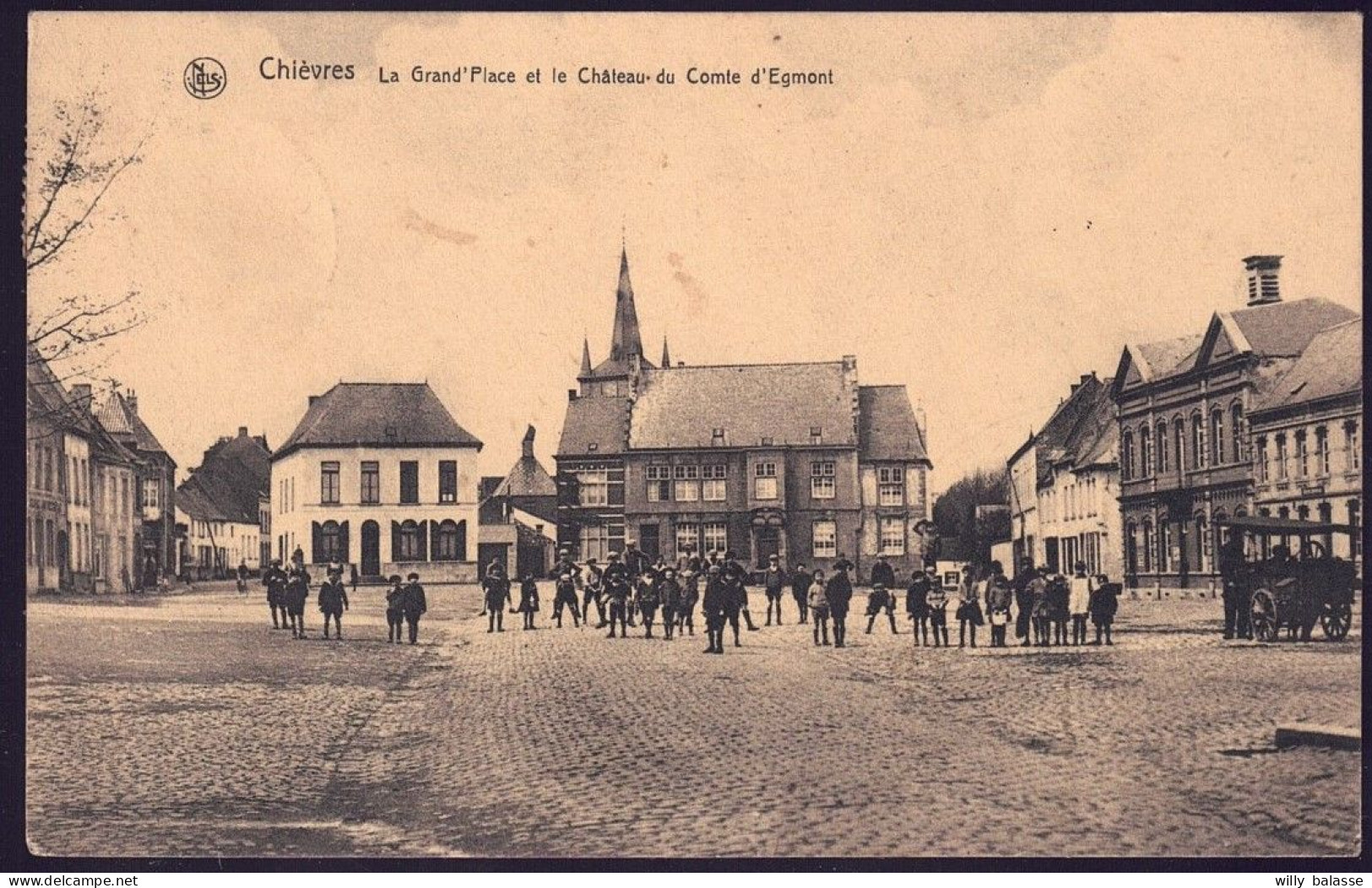 +++ CPA - CHIEVRES - La Grand' Place Et Le Château Du Comte D'Egmont - Carte Animée  // - Chièvres