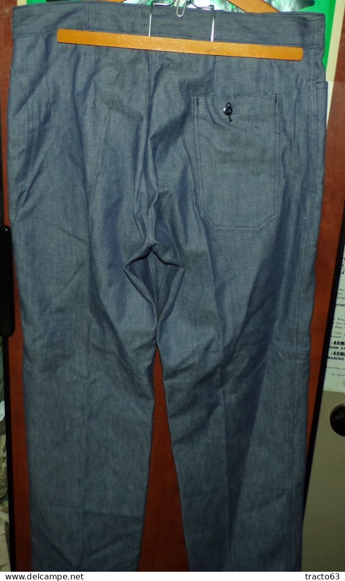 PANTALON EN TOILE BLEU DE LA MARINE FRANCAISE , TENUE DE TRAVAIL EN COMPLEMENT DE LA VAREUSE ,  TAILLE 48 SOIT 96 CM DE - Equipement