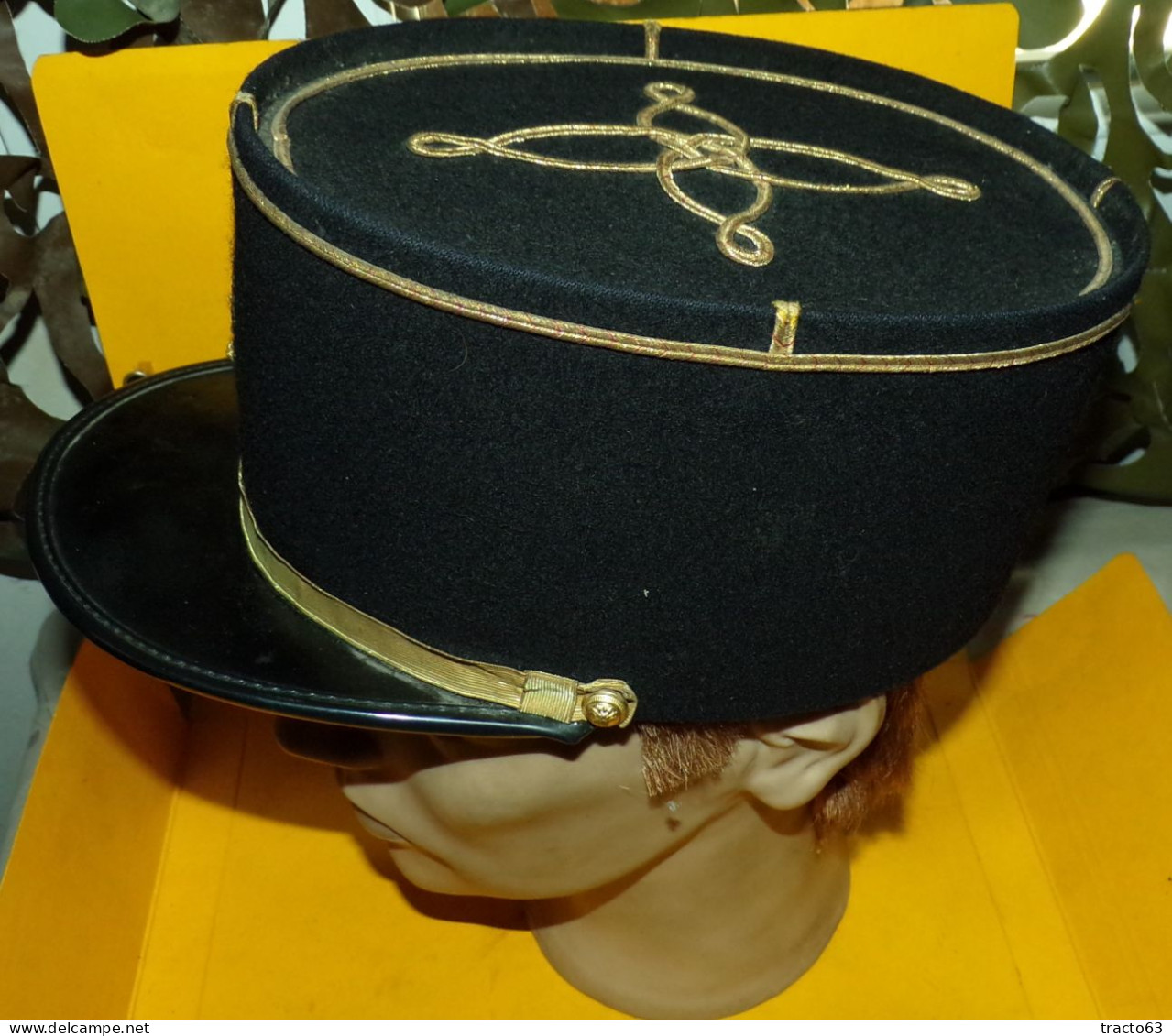 KEPI MILITAIRE D'ADJUDANT CHEF DE L'INFANTERIE DE LIGNE DE L'ARMEE FRANCAISE  ,TAILLE 56 FRANCAISE , INTERIEUR EN BLEU B - Casques & Coiffures