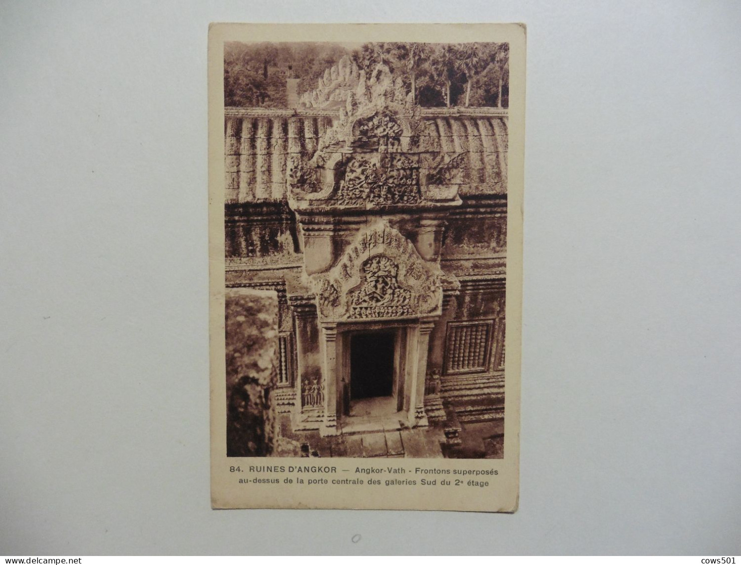 Asie > Cambodge :Ruines D'Angkor Frontons Superposés Au-dessus De La Porte Centrale Galeries Sud - Cambodge