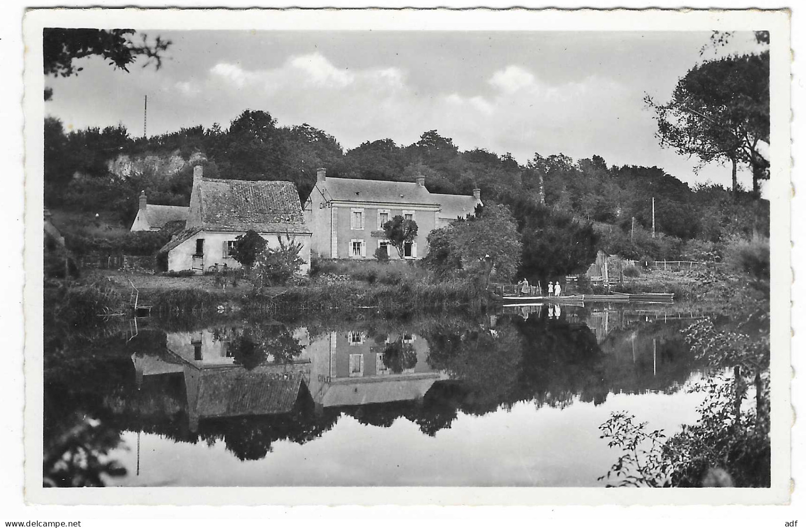 CPSM LUCHE - PRINGE, LES BORDS DU LOIR, LE PORT DES ROCHES, RENDEZ VOUS DES PECHEURS, Format 9 Cm Sur 14 Cm Env., SARTHE - Luche Pringe