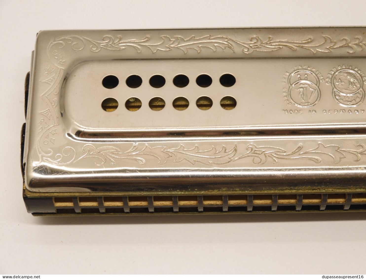 -ANCIEN HARMONICA M HONER THE ECHO HARP dans sa boite made in Germany vitrine    E