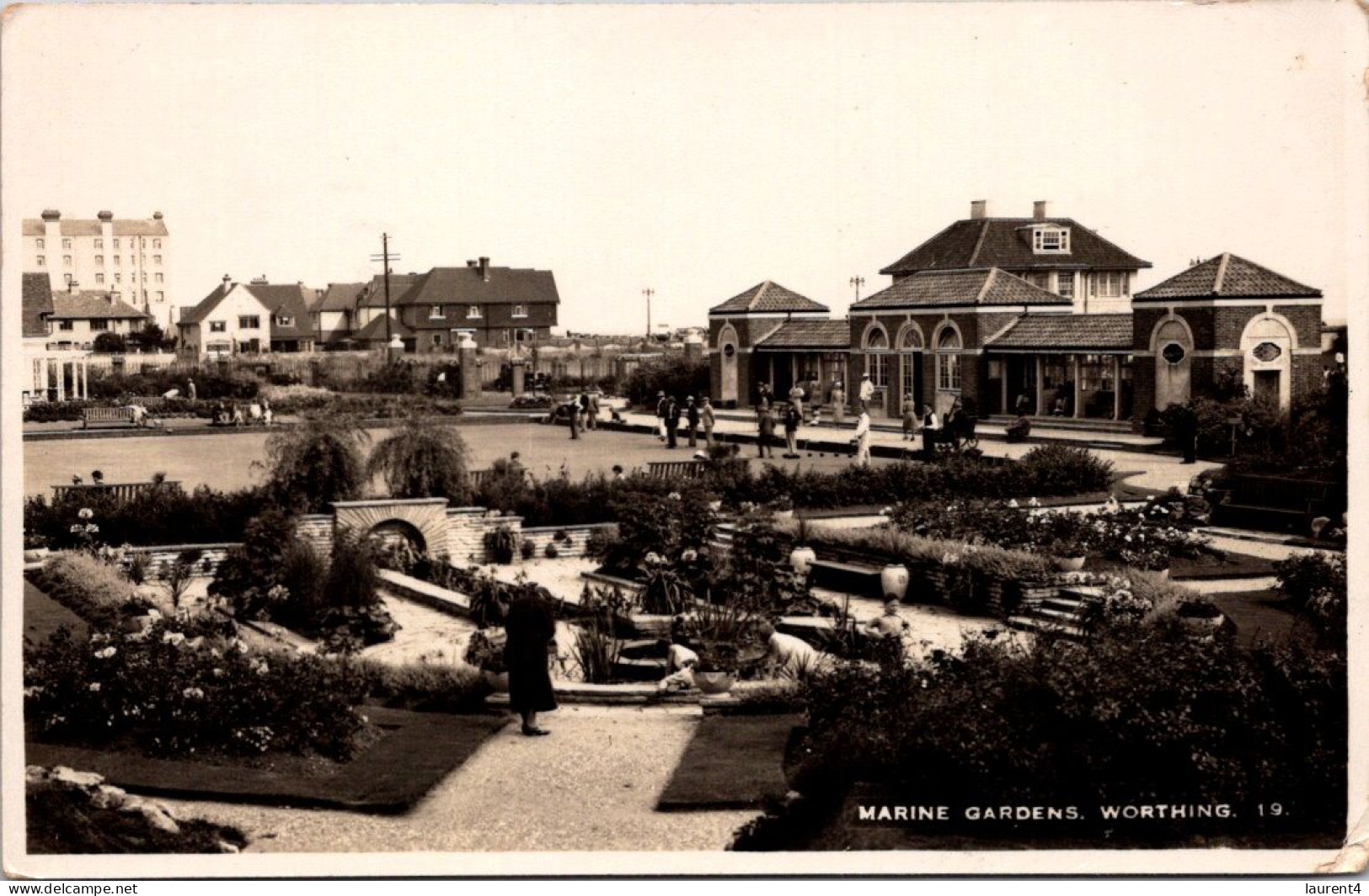 16-7-2023 (2 S 25) UK - Worthing Marine Gardens (b/w) Posted 1939 - Worthing