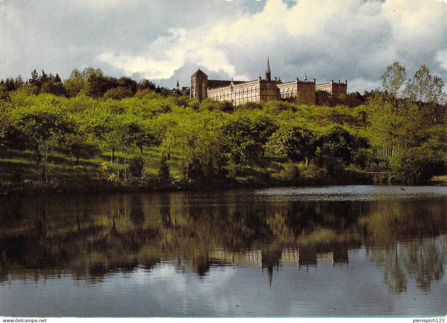 56 - Rohan - Abbaye Notre Dame De Timadeuc - Le Monastère Vu De L'étang - Rohan