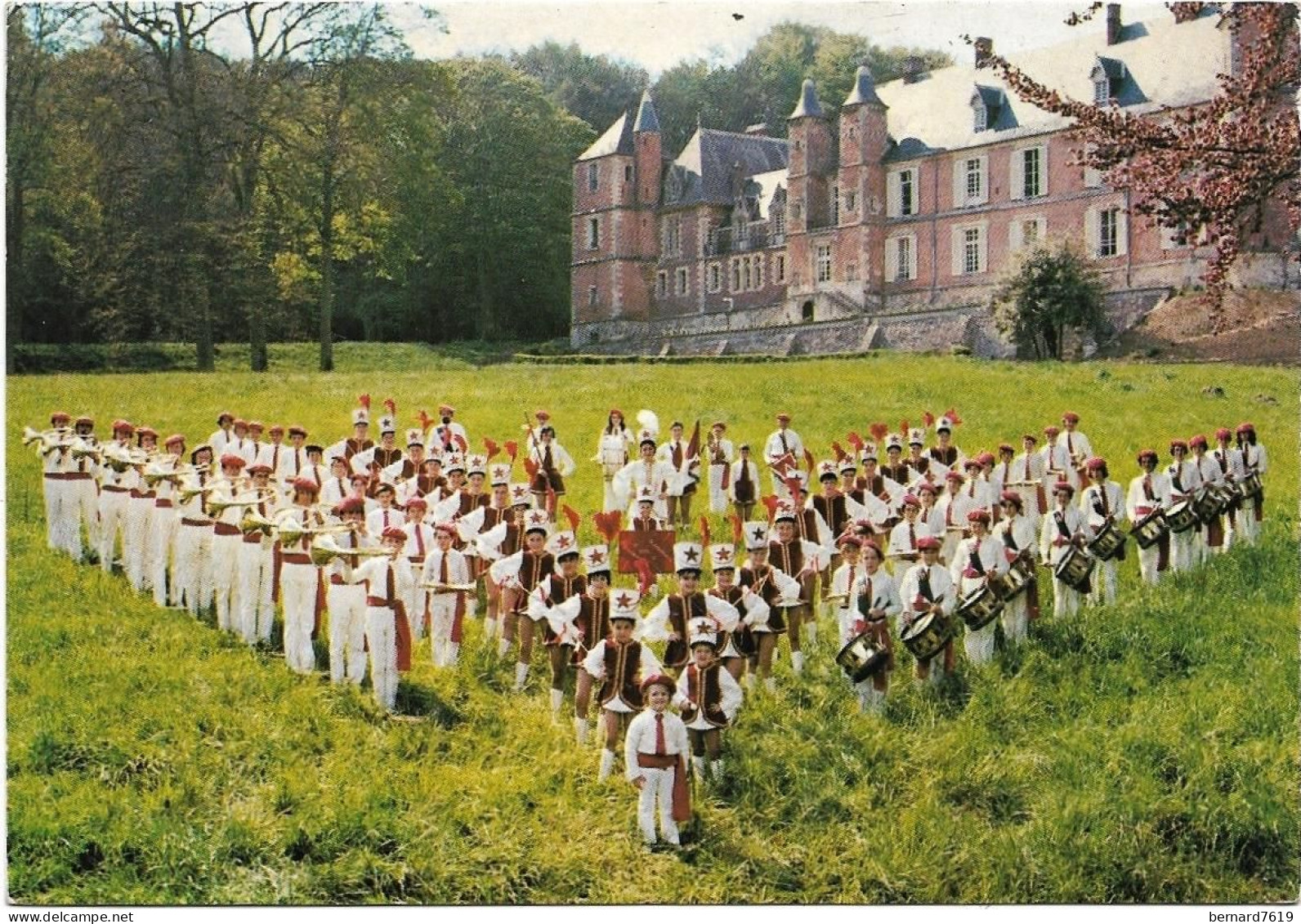 80 Beuvraignes  - Le Reveil De Beuvraignes Et Ses Majorettes - Beuvraignes