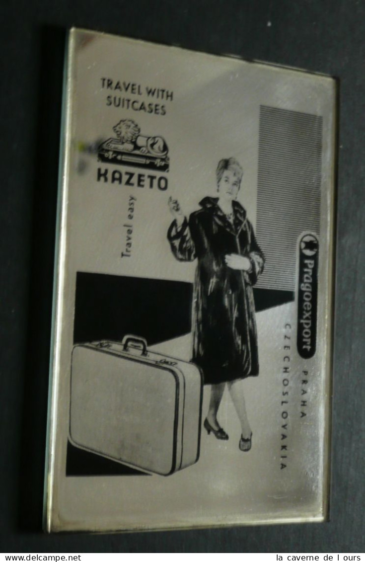 Rare Miroir-double Publicitaire KAZETO Valises Travel Suitcases, De Poche / Sac à Main Pragoexport Praha Tchécoslovaquie - Materiale Di Profumeria