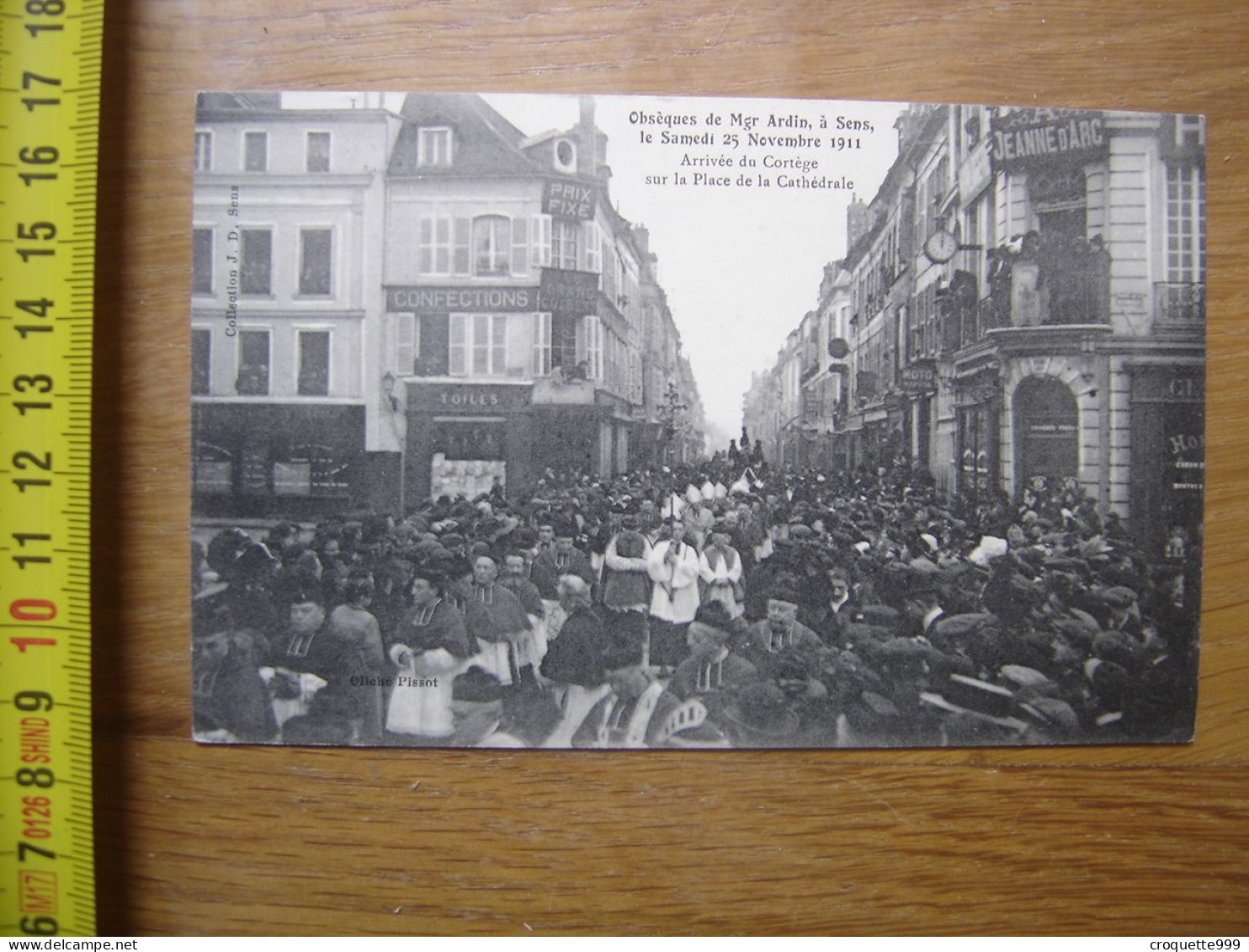 Carte Postale CPA Obseques De Monseigneur Ardin 1911 Sens Non Ecrite - Funérailles