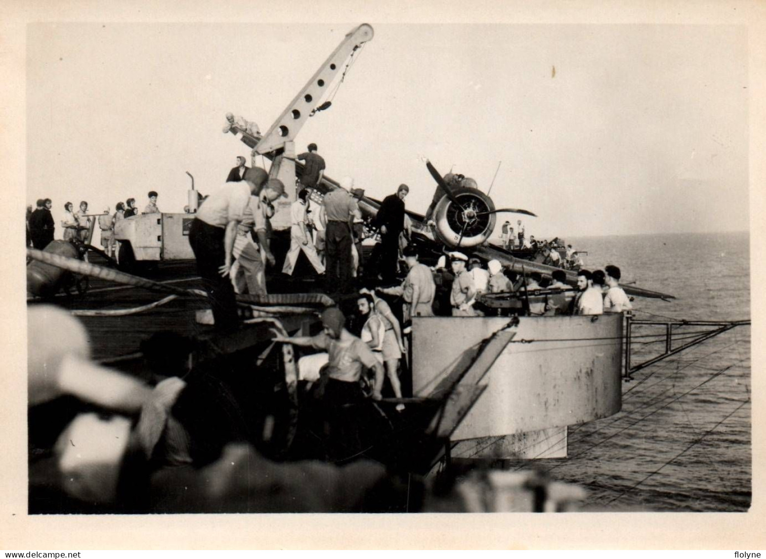 Aviation - Photo Ancienne - Accident D'avion Sur Un Porte Avions - Militaria - Unfälle