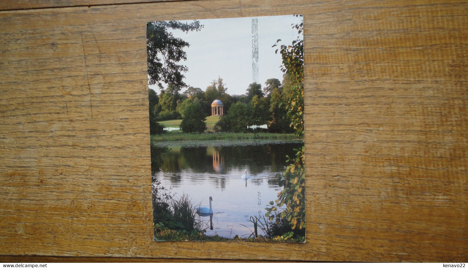 Royaume-uni , Angleterre , Stowe Landscape Gardens , Buckinghamshire , A View Across The Lake To Vanbrugh's Rotunda - Buckinghamshire