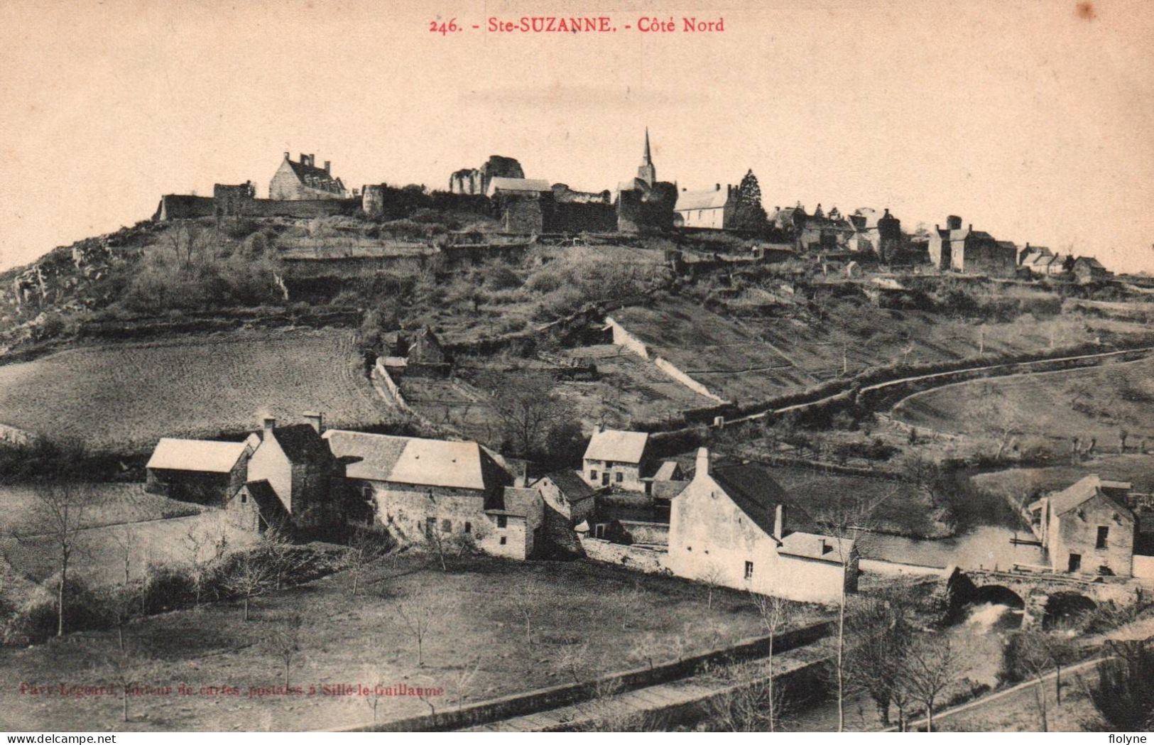 Sainte Suzanne - Vue Du Village Côté Nord - Sainte Suzanne