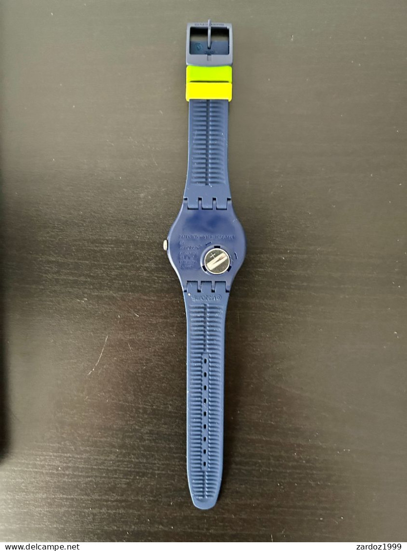 Superbe Montre Swatch Modèle SUOZ261 "Spice It Up" 2017 - Horloge: Modern