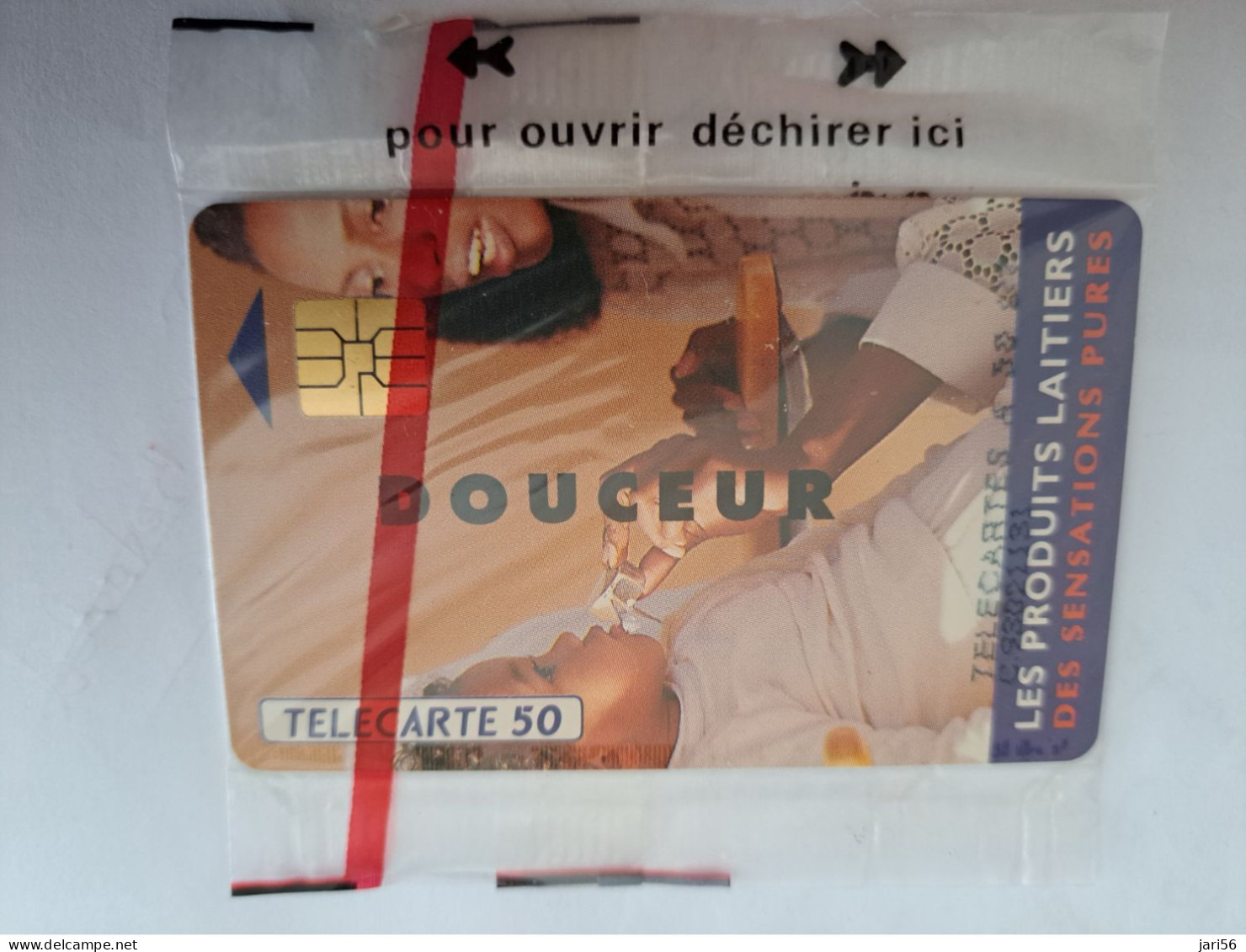 FRANCE/FRANKRIJK   CHIPCARD   50 UNITS / DOUCEUR   MINT IN WRAPPER     WITH CHIP     ** 14109** - Voorafbetaalde Kaarten: Gsm