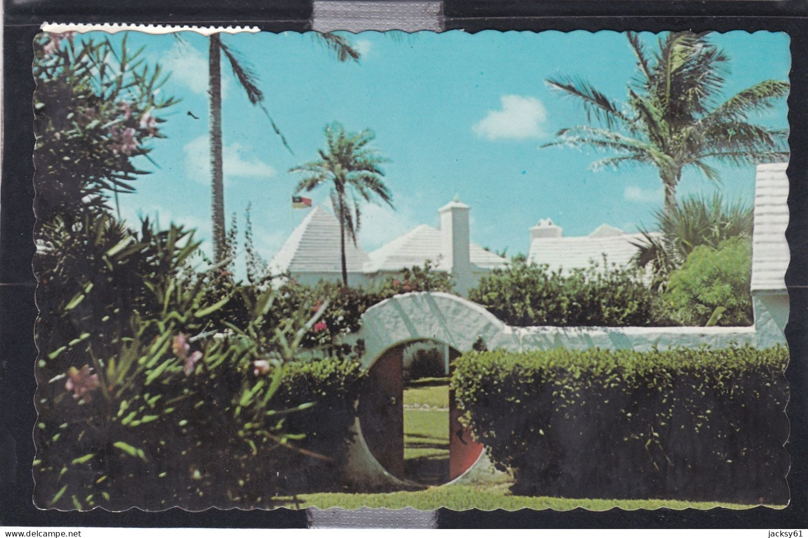 Bermuda Moon Gate - Belize