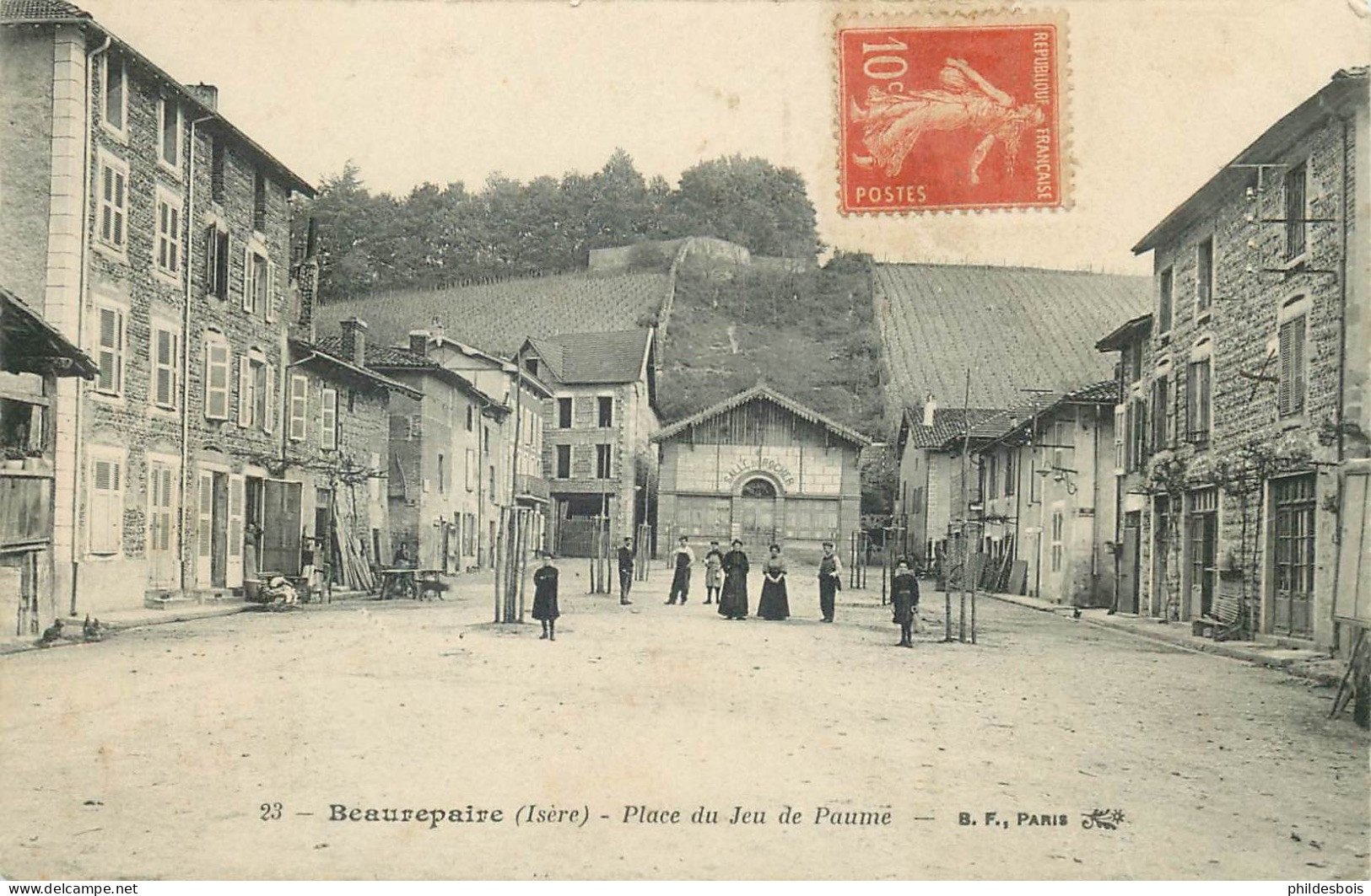 ISERE  BEAUREPAIRE  Place Du Jeu De Paume - Beaurepaire
