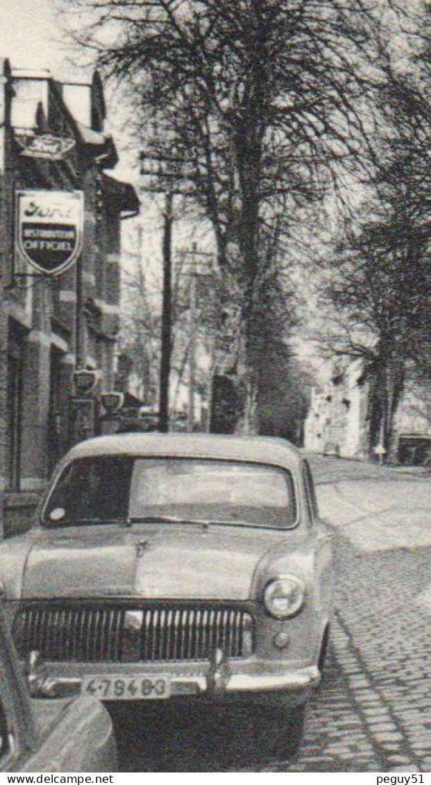 Neufchâteau.  Avenue De La Gare Et Gendarmerie. Garage Ford, Pompes à Essence BP - Neufchateau