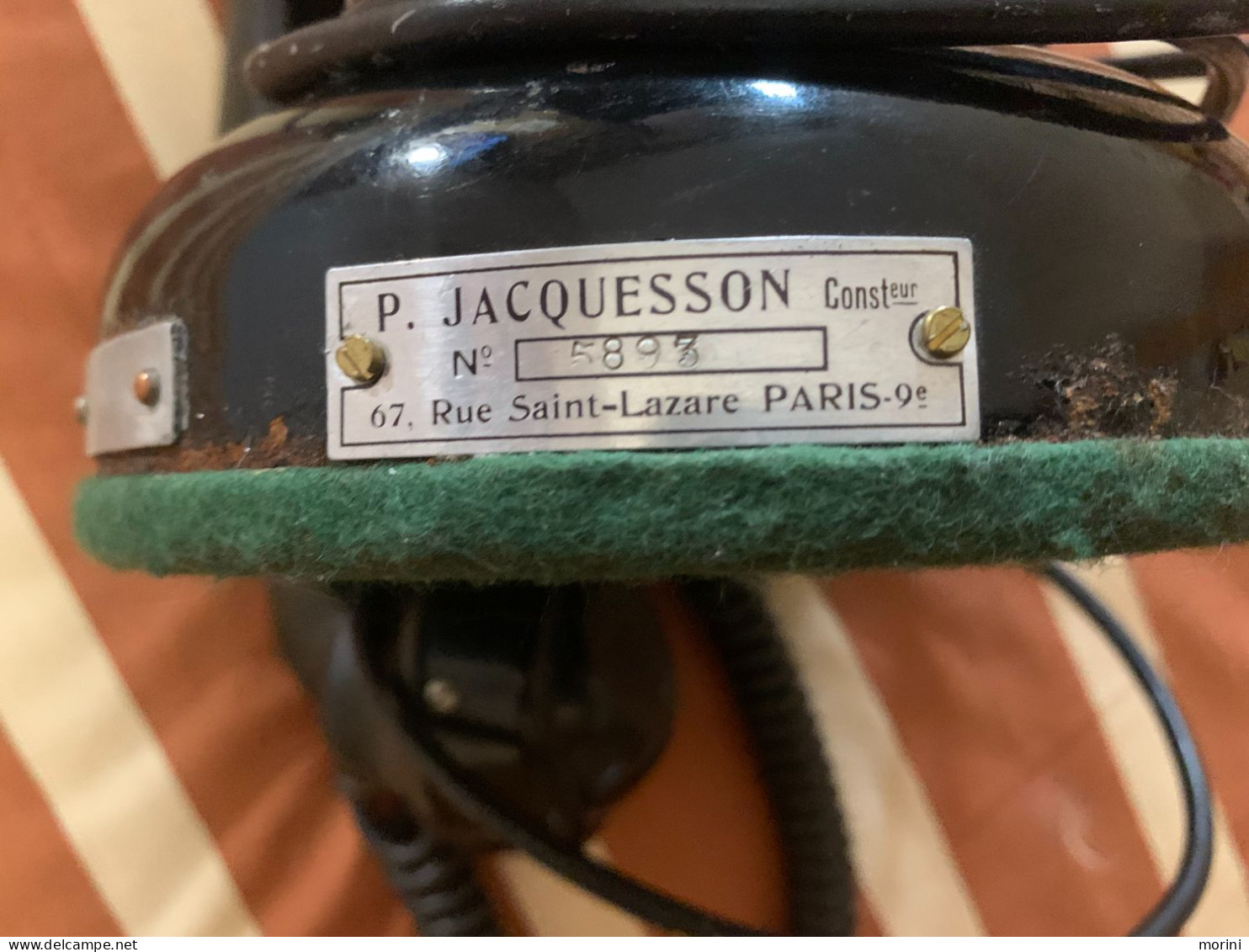 Vieux Telephone 1924 Jacquesson .  Avec Sonnette D'époque . - Telefonía