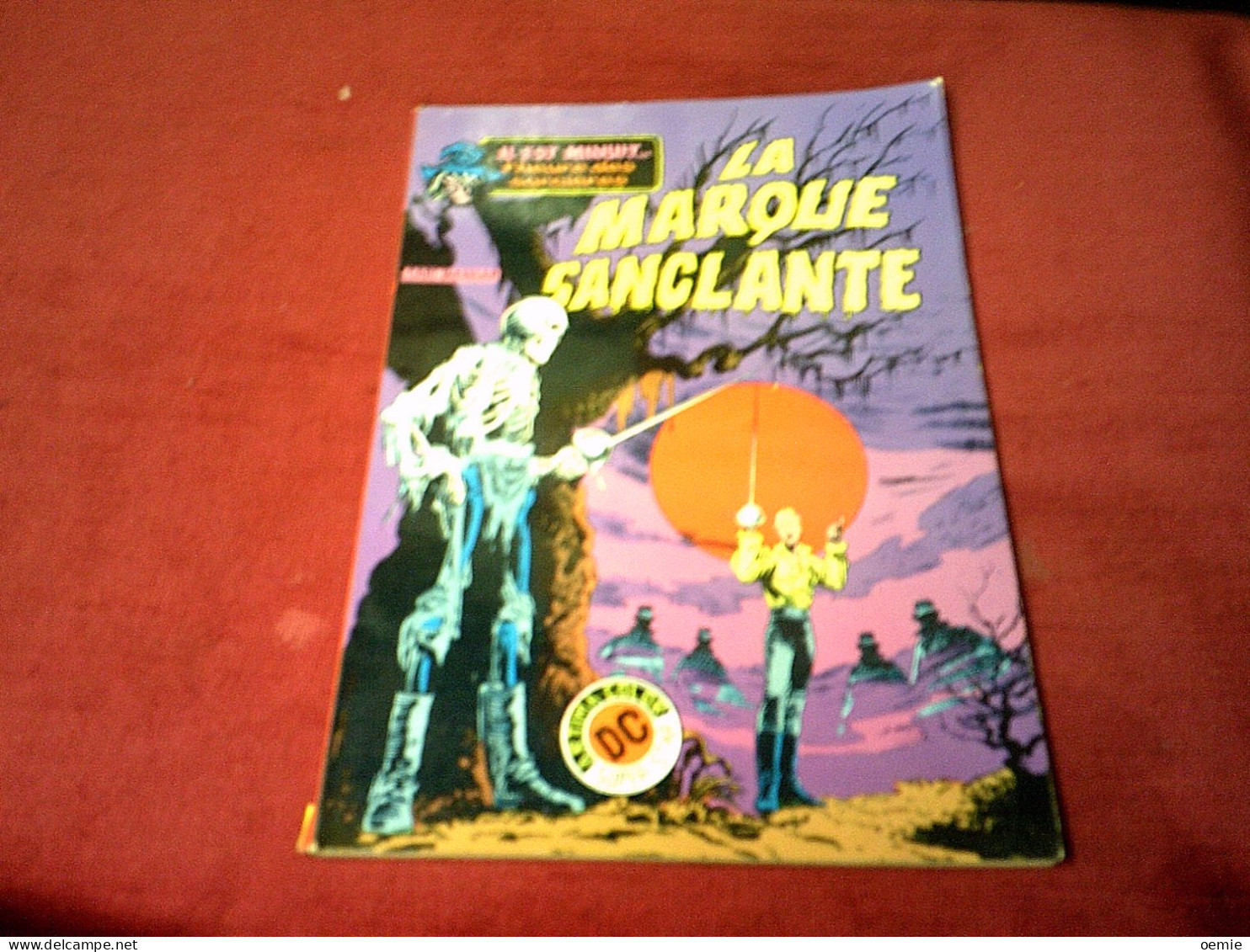 IL EST MINUIT L HEURE DE LA SORCIERE N° 1 LA MARQUE SANGLANTE - Collections