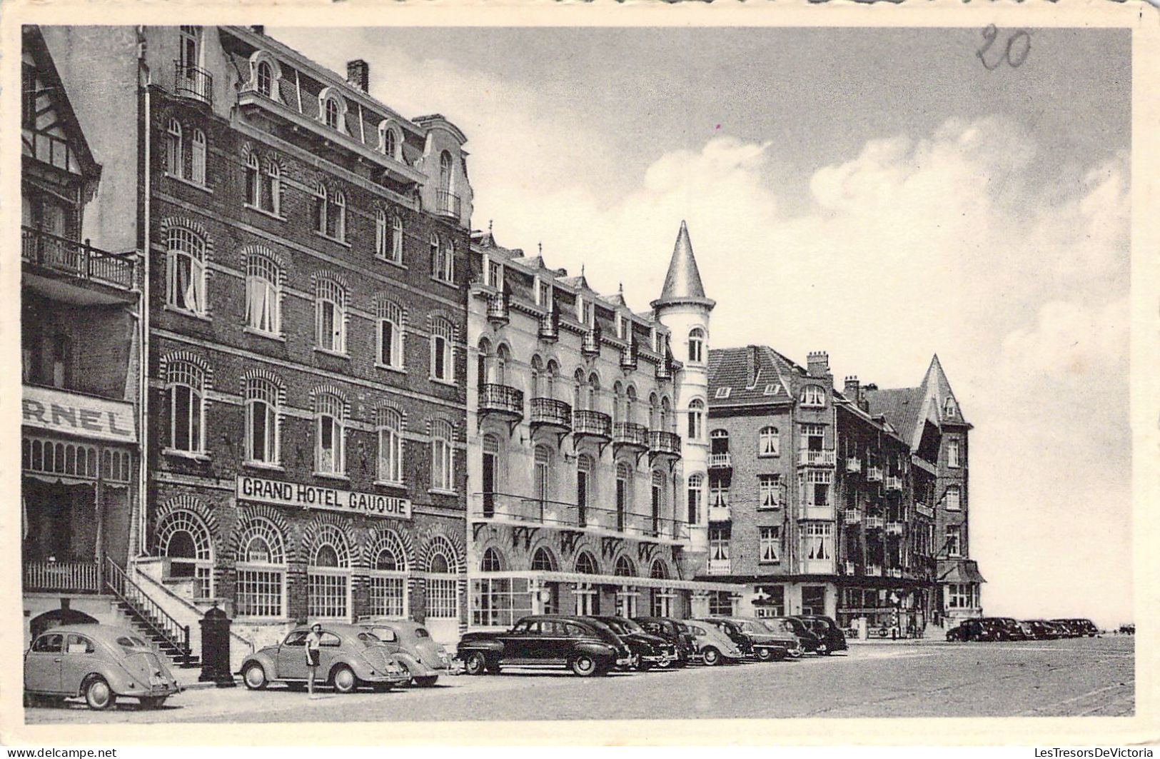 BELGIQUE - Oostduinkerke - Grands Hôtels -  Carte Postale Ancienne - Oostduinkerke