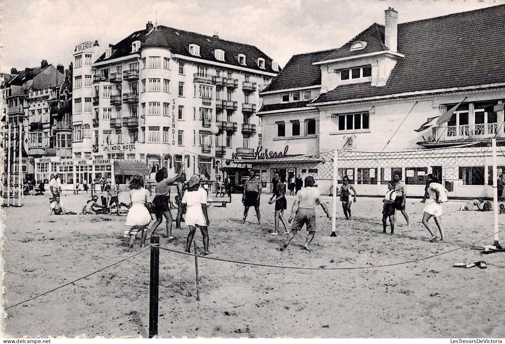 BELGIQUE - LA PANNE - Jeux De Plage - Carte Postale Ancienne - Andere & Zonder Classificatie