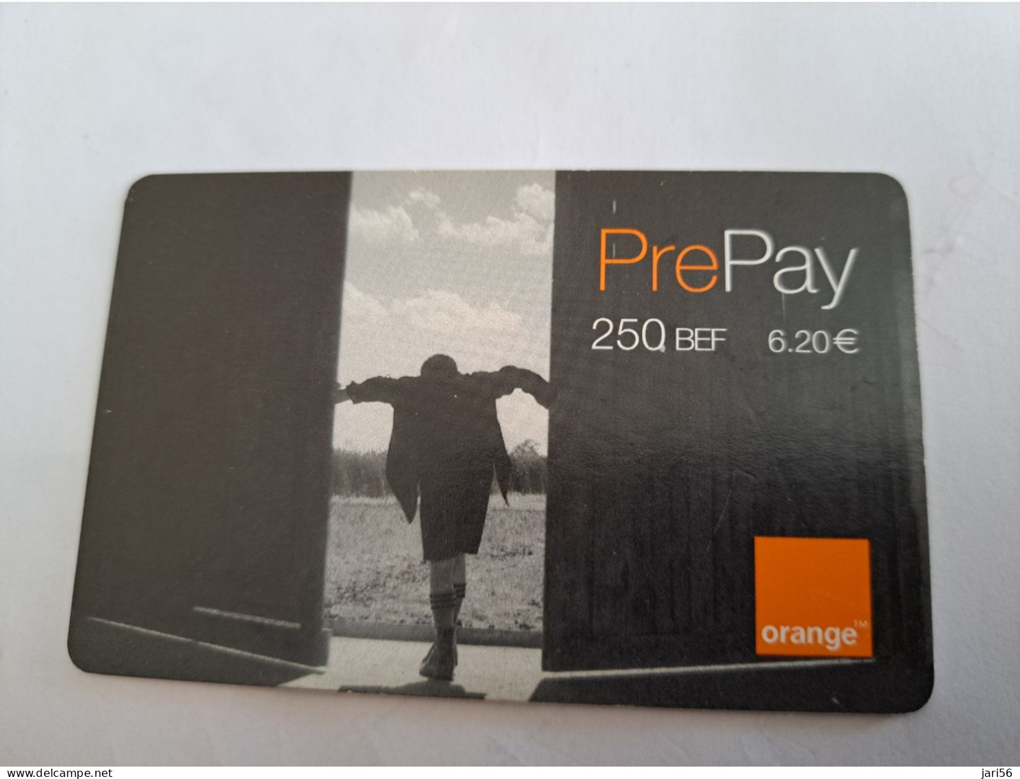BELGIUM PHONECARDS 250 FR / Prepaid   1 PEOPLE / /ORANGE/   THICK CARD  ** 14184 ** - Sans Puce