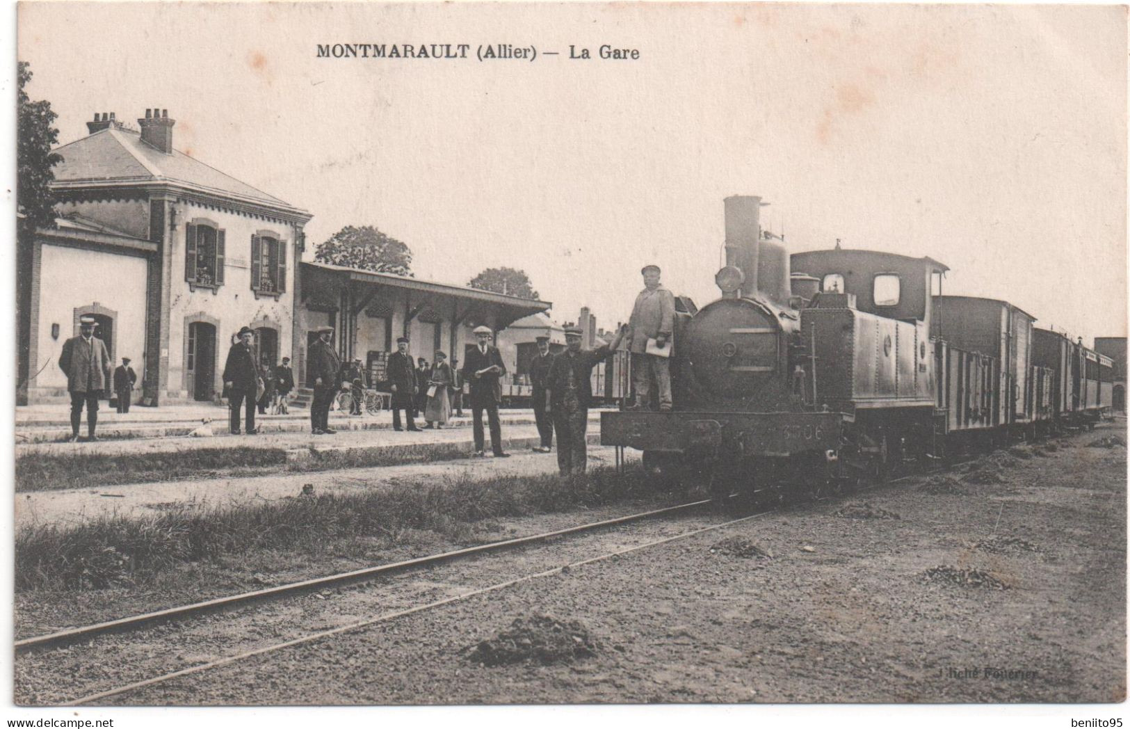 CPA De MONTMARAULT - La Gare. - Altri & Non Classificati