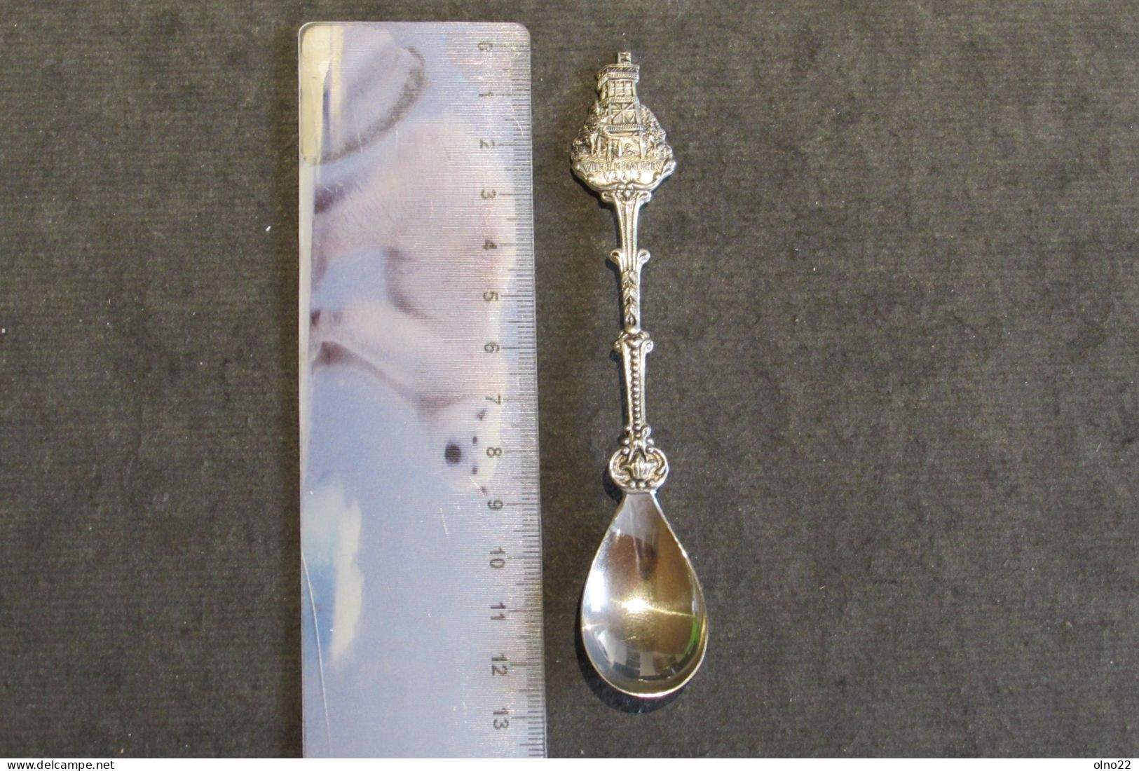 VAALS - CUILLER SOUVENIR - VOIR SCAN - Spoons