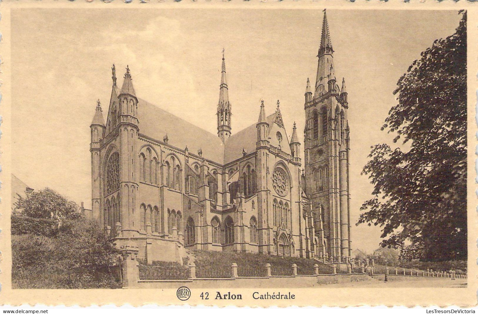 BELGIQUE - ARLON - Cathédrale - Carte Postale Ancienne - Arlon