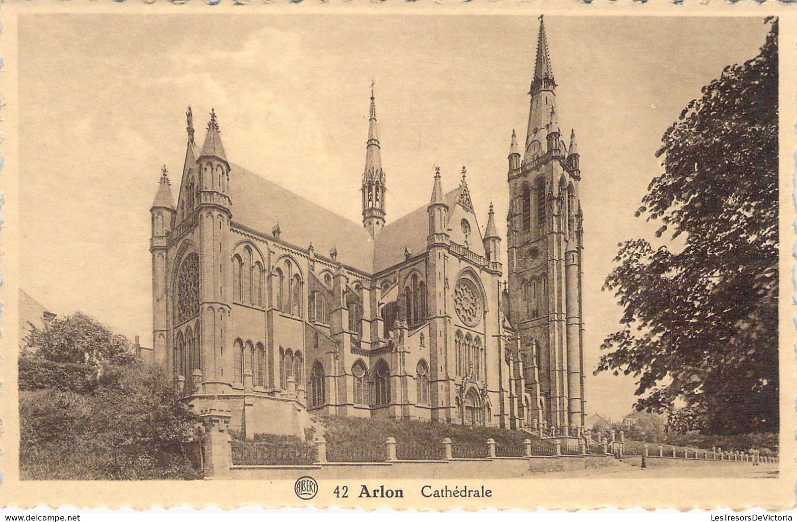 BELGIQUE - ARLON - Cathédrale - Carte Postale Ancienne - Aarlen