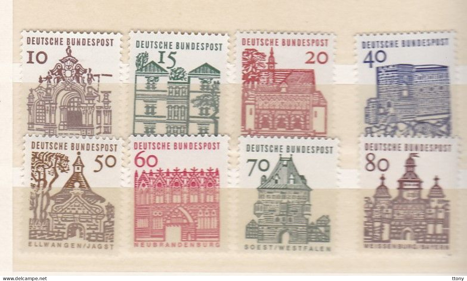 Une Série  8 Timbres   Deutsche Bundespost   Berlin ** Monuments - Ungebraucht