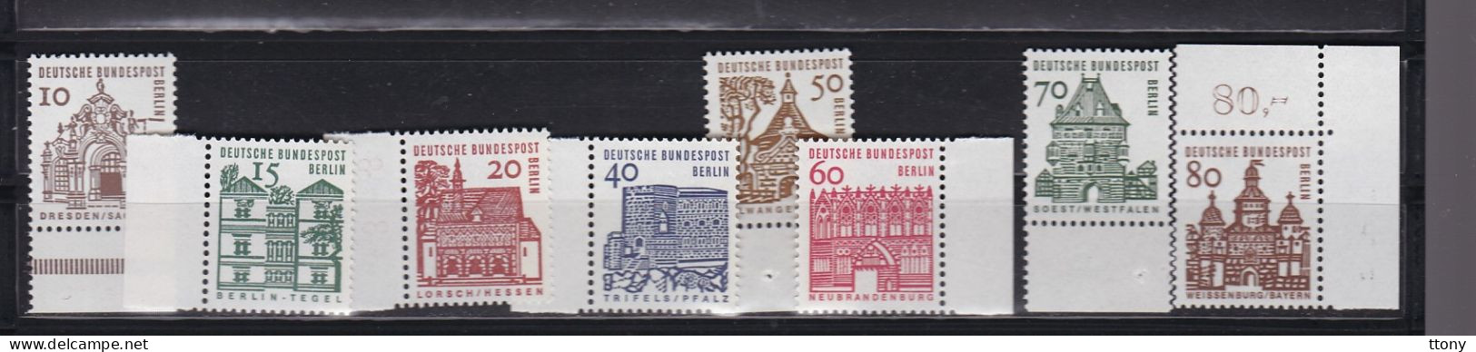 Une Série 8  Timbres   Bords De Feuille   Timbres   Deutsche Bundespost  Berlin  ** Monuments - Ungebraucht
