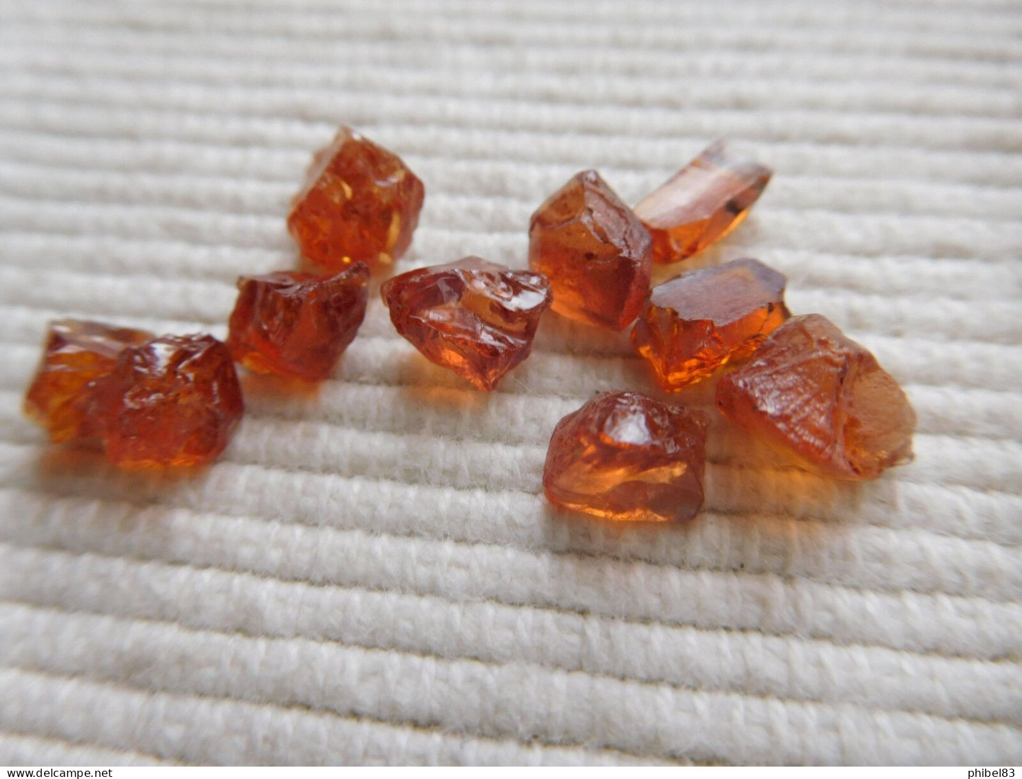 LOT CRISTAUX NATUREL ORIGINE MADAGASCAR 11.75 CARATS GRENATS SPESSARTITE C74 - Unclassified