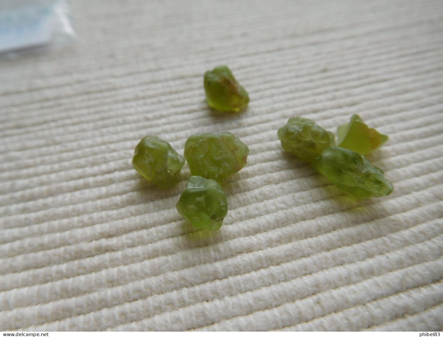 LOT CRISTAUX NATUREL DE PERIDOT 14.40 K VERT OLIVE MADAGASCAR PIERRE FINE C24 - Non Classés