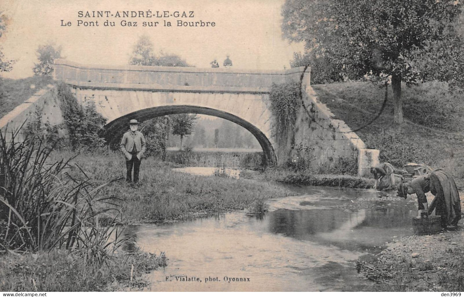 SAINT-ANDRE-le-GAZ (Isère) - Le Pont Du Gaz Sur La Bourbre - Laveuses, Lavandières - Voyagé (2 Scans) - Saint-André-le-Gaz