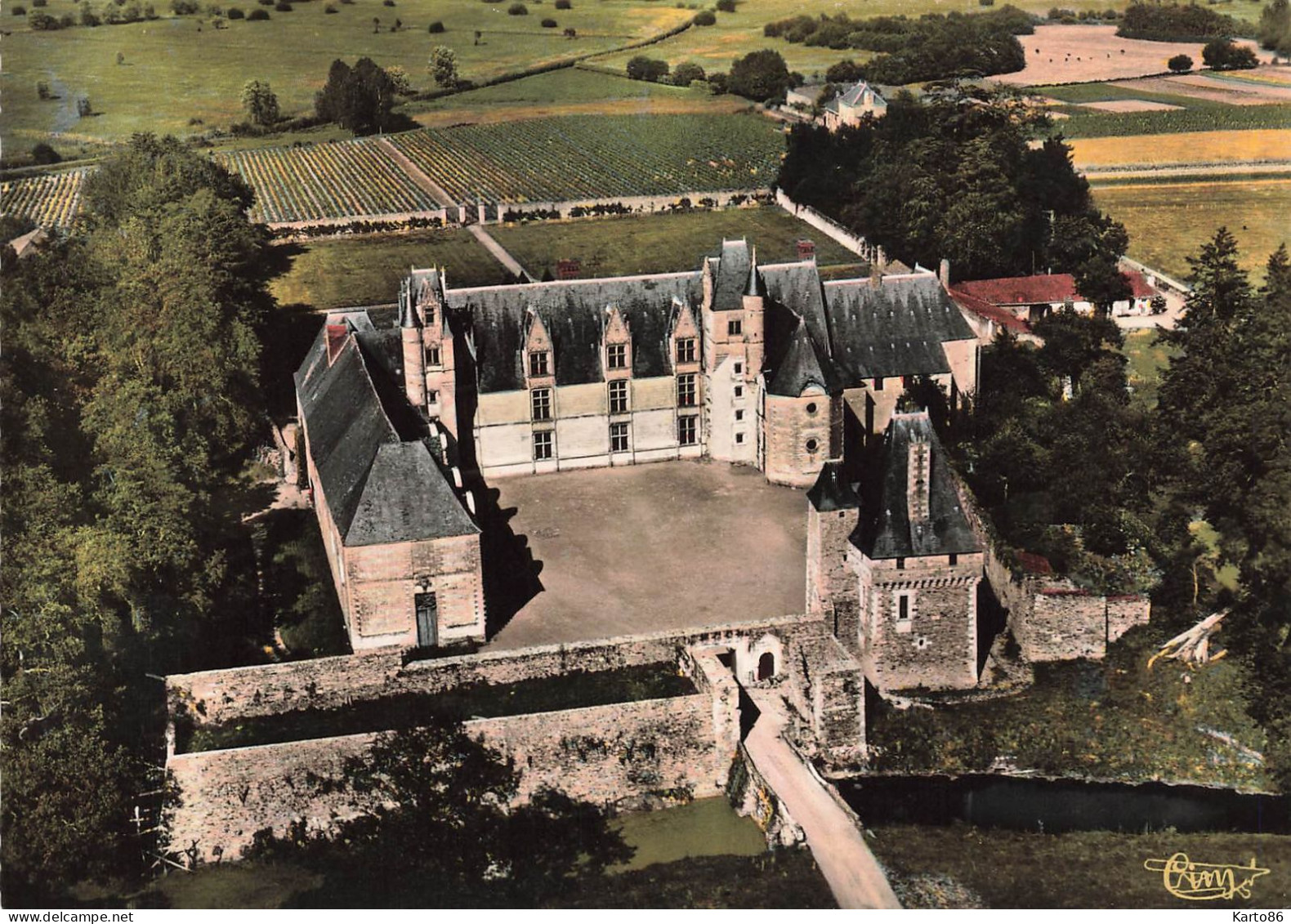 Haute Goulaine * Le Château De Goulaine , Vue Aérienne - Haute-Goulaine
