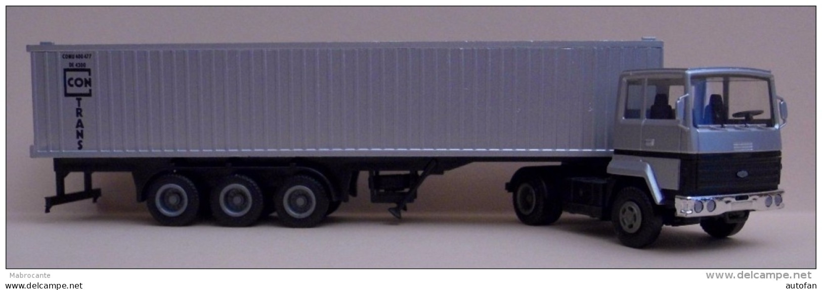 Camion FORD - Echelle 1:87