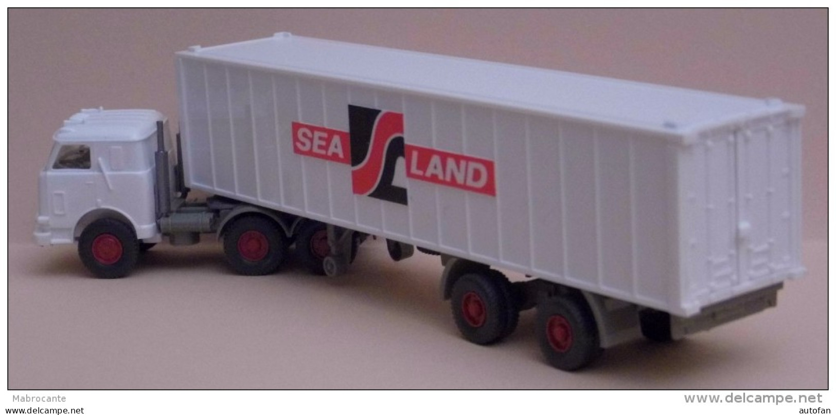 Camion MACK - Escala 1:87