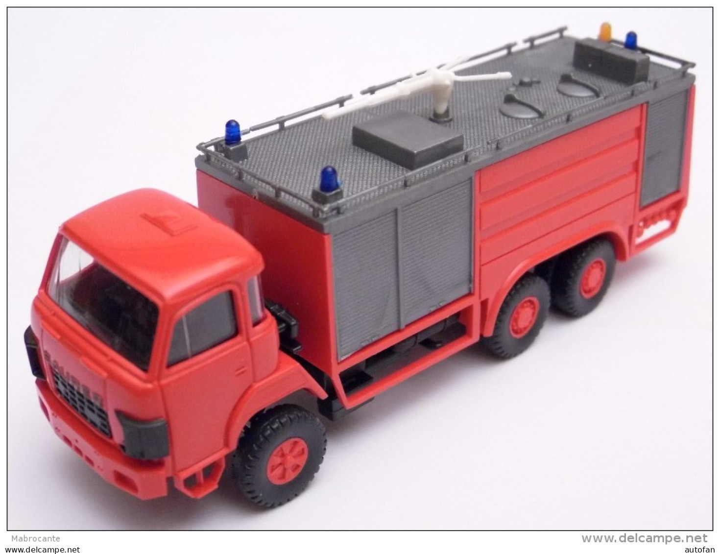 SAURER Camion De Pompiers - Massstab 1:87