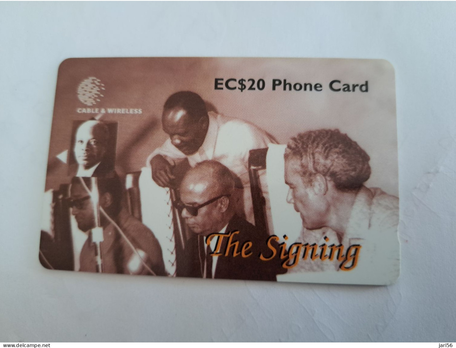 ST LUCIA    $ 20   CABLE & WIRELESS  STL-254B  254CSLB     THE SIGNING   Fine Used Card ** 14273** - St. Lucia