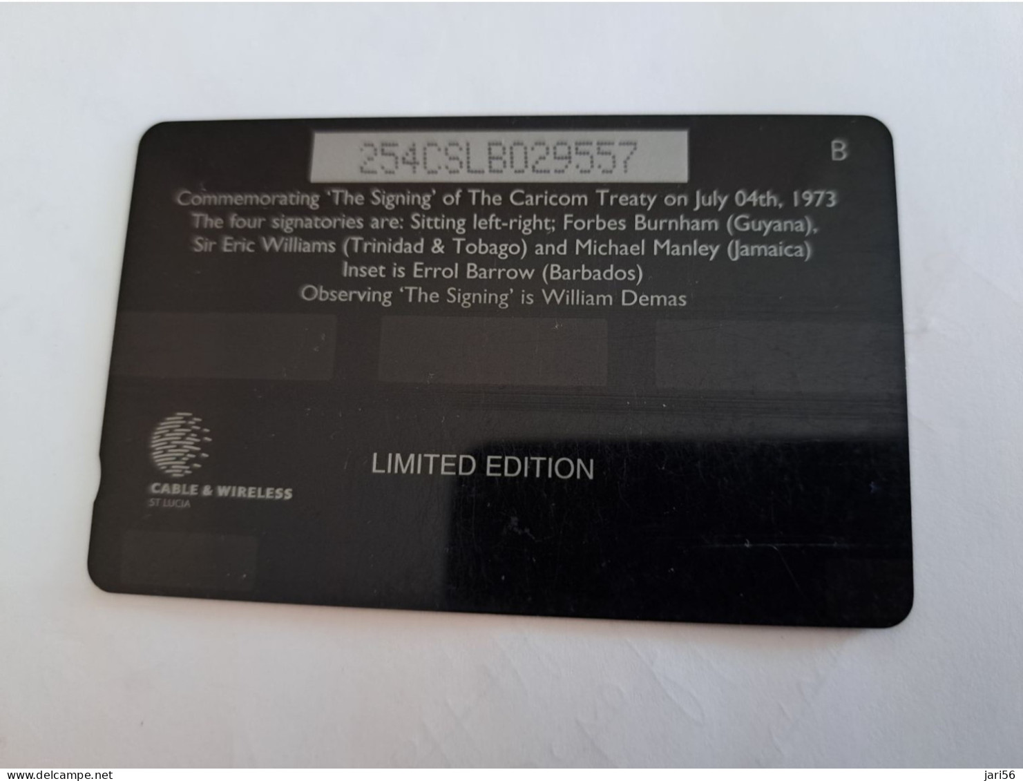 ST LUCIA    $ 20   CABLE & WIRELESS  STL-254B  254CSLB     THE SIGNING   Fine Used Card ** 14273** - Santa Lucía