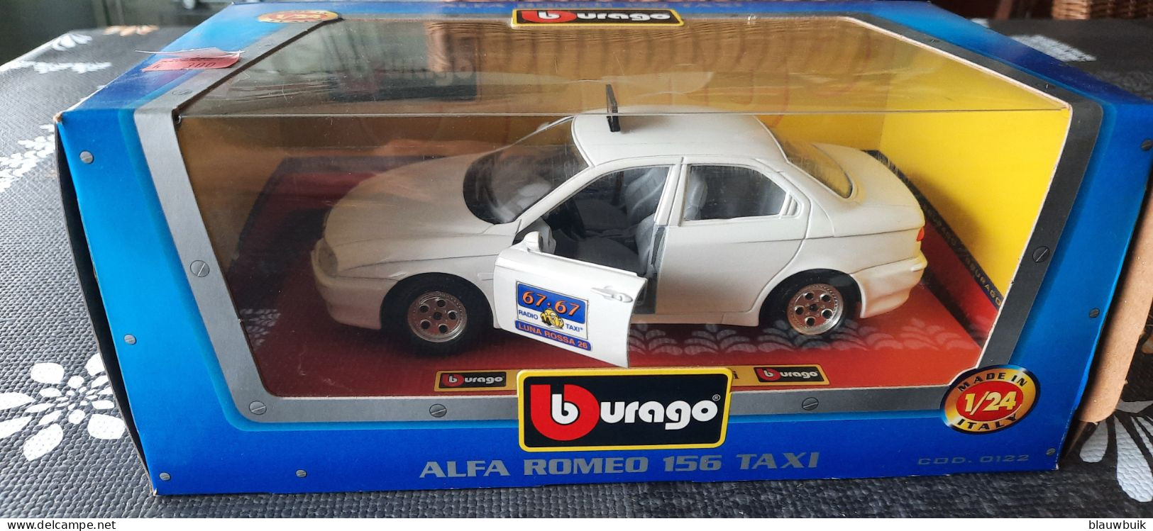 Bburago Alfa Romeo 156 TAXI LUNA ROSSA 1997  1/24 - Burago