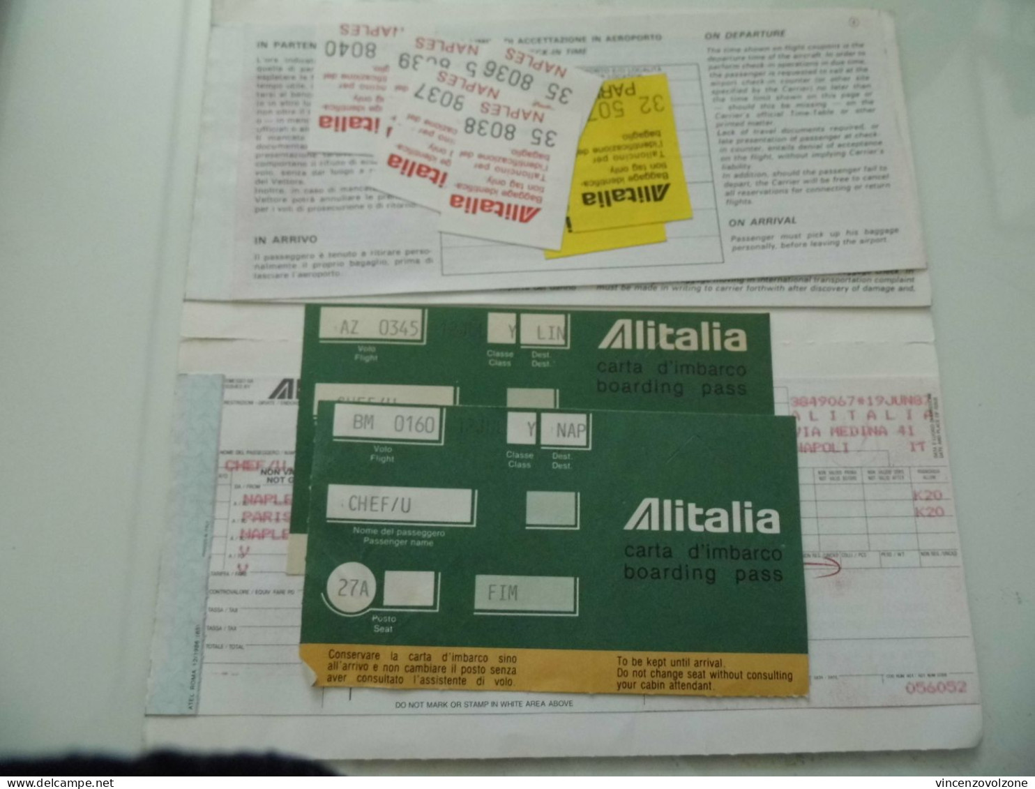 Biglietto Alitalia "NAPOLI - PARIGI" 1988 - Europe