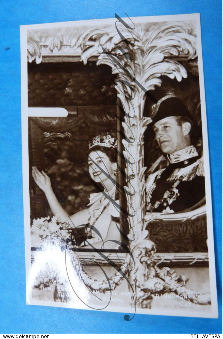Royal  United Kingdom   The Majesty Queen Elisabeth Crowned 1953 Lot x 9 postcards Valentine's