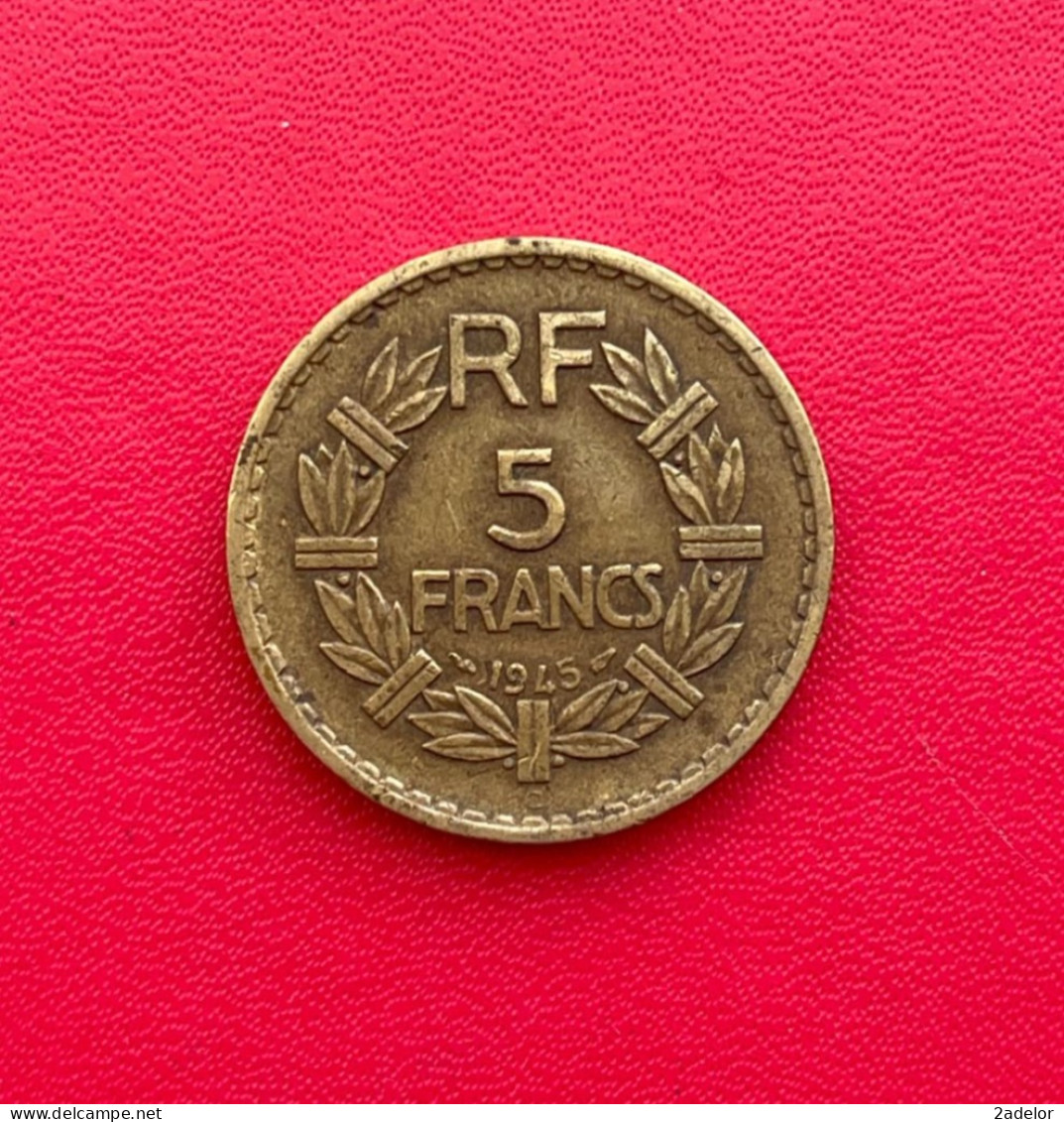 Belle Monnaie De 5 Francs Lavrillier 1945 C. Etat TB - 5 Francs