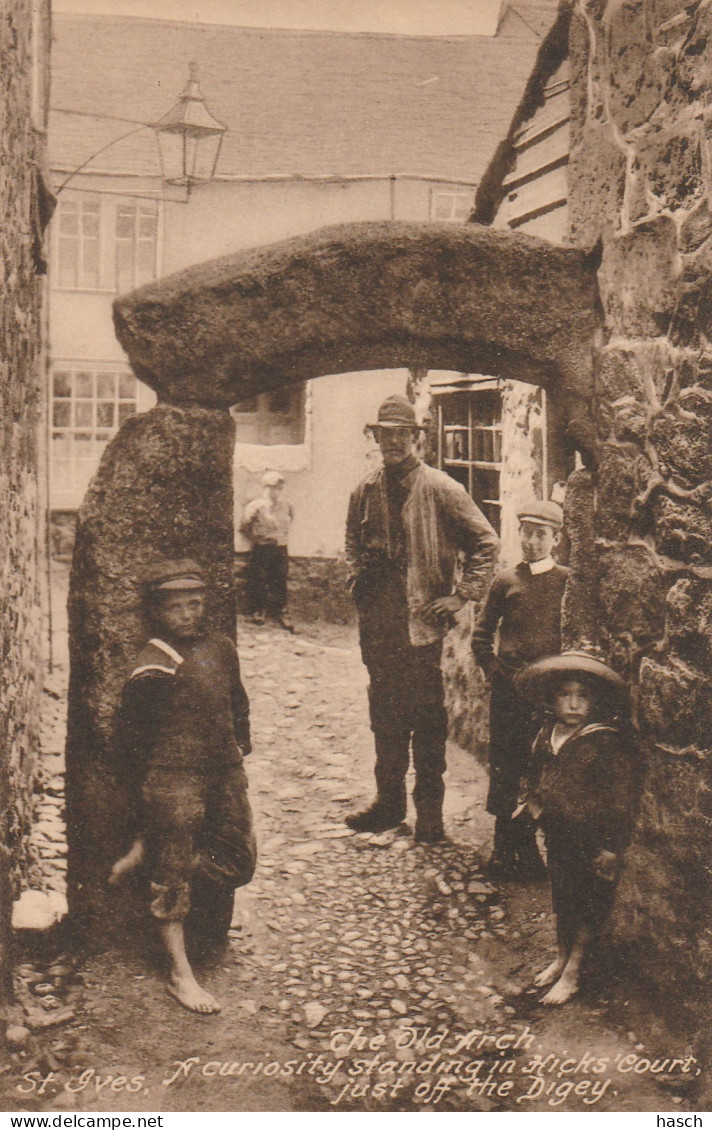 4911 3 St. Ives, The Old Arch.  - St.Ives