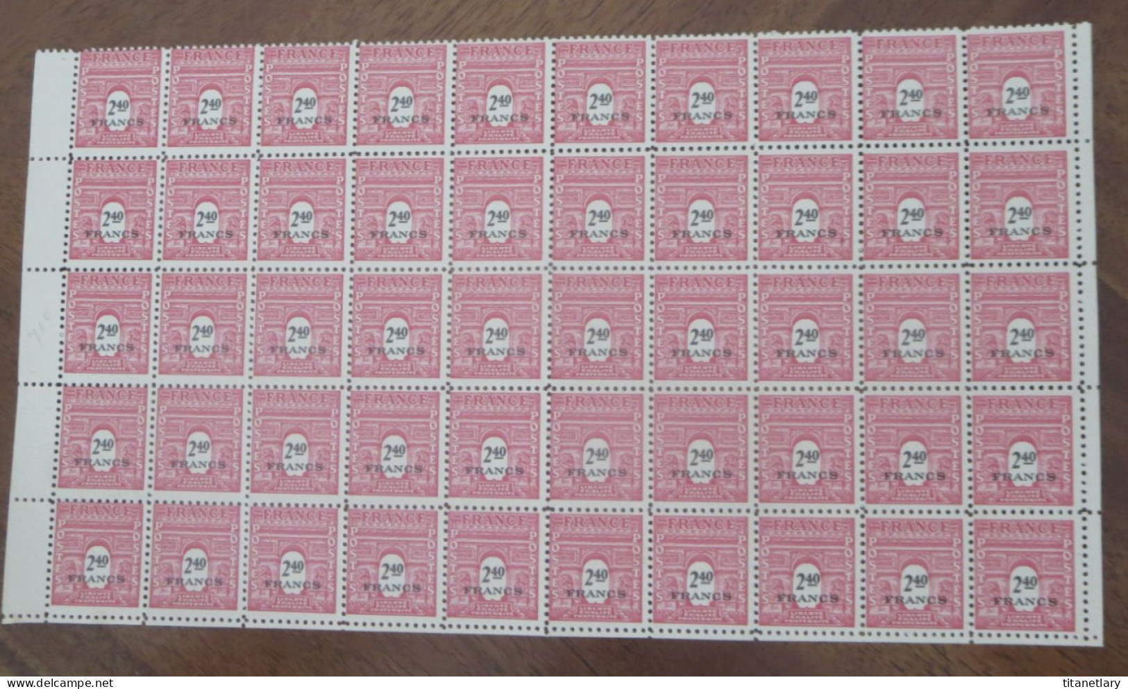 TYPE ARC DE TRIOMPHE -  2,40 Fr - Planche De 50 Timbres  FRANCE / 1945 / Y&T N° 710 - 1944-45 Arco Del Triunfo