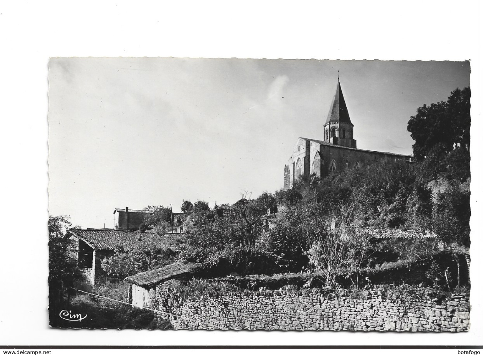 CPA  DPT 79 CHAMPDENIERS; L EGLISE ET ANCIENNE TANNERIE - Champdeniers Saint Denis