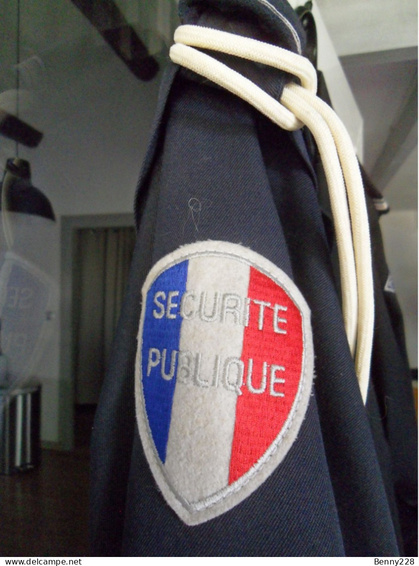 Blouson Obsoléte De La Police Nationale - Police & Gendarmerie