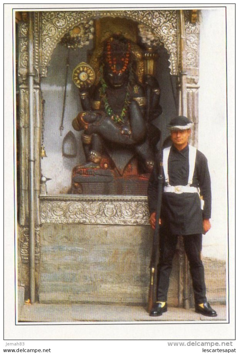 Katmadou Garde Nepalais (LOT LA) - Népal